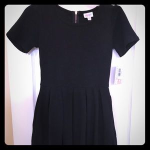 Amelia- Noir collection LulaRoe